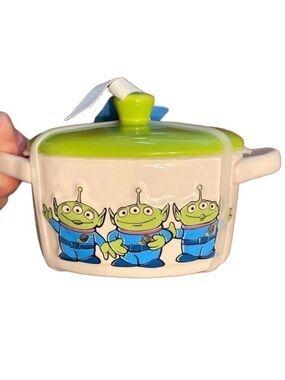 Rae Dunn Pixar Alien mini baker Green &
Blue